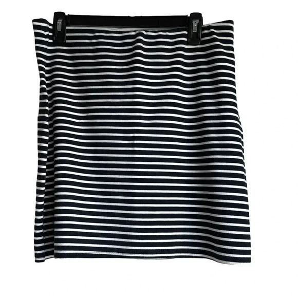 Ann Taylor Dresses & Skirts - Pencil Skirt